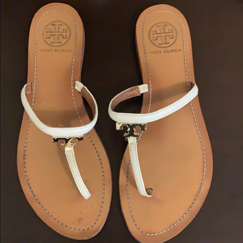 Beautiful Tory Burch flat use